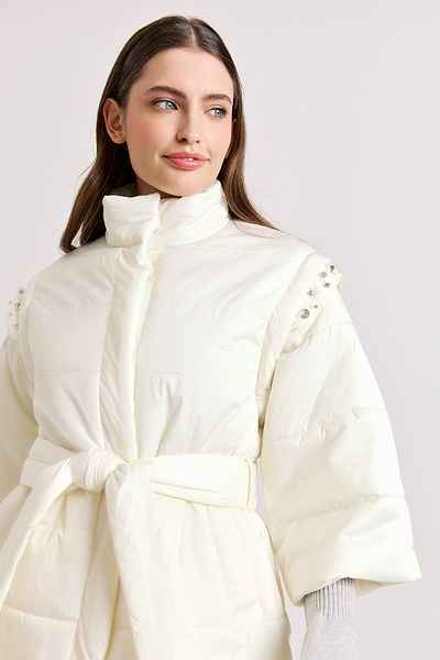 JACKET WITH DETACHABLE SLEEVES