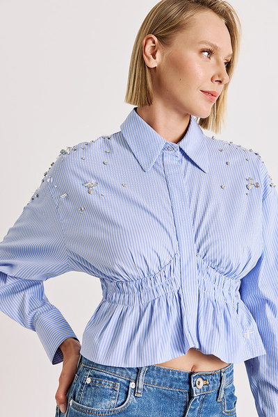 CROPPED EMBELLISHED SHIRT