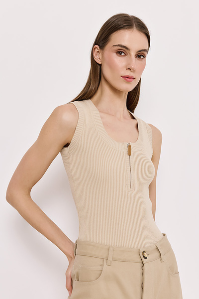 SLEEVELESS RIBBED TOP