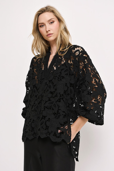 LACE BLOUSE