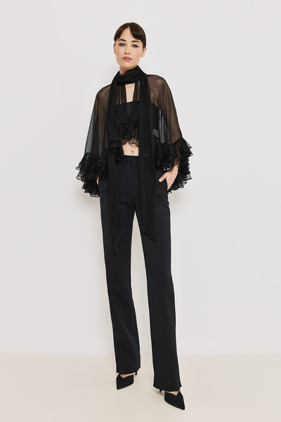 PANTS WITH SLIT AT THE HEM