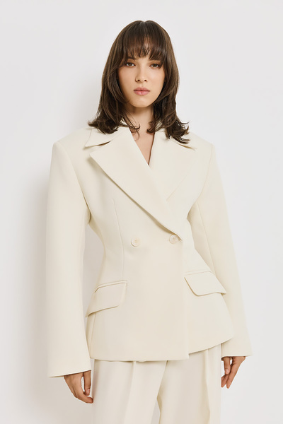 BLAZER IN A SLIM FIT