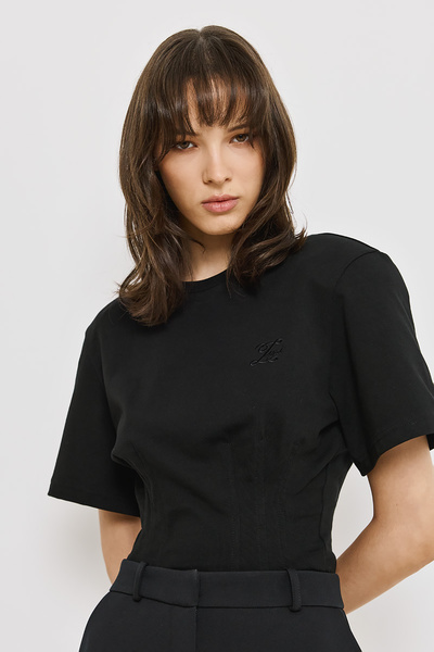 T-SHIRT ΣΕ ΕΦΑΡΜΟΣΤΗ ΓΡΑΜΜΗ