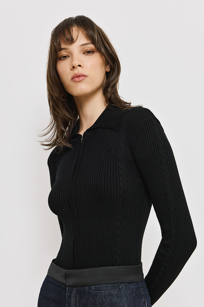 KNITTED BODYSUIT WITH ZIPPER