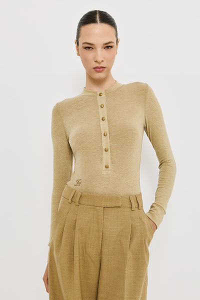 BODY WITH BUTTONS