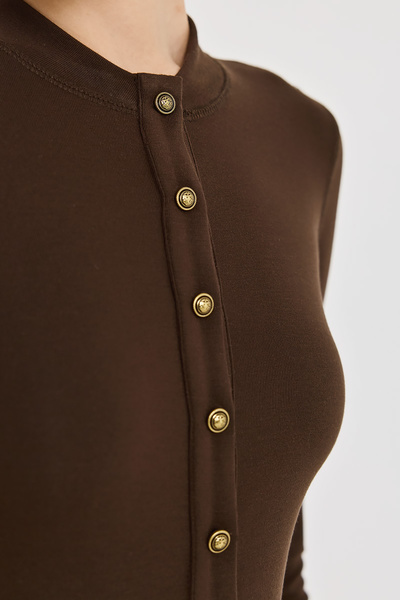 BODY WITH BUTTONS