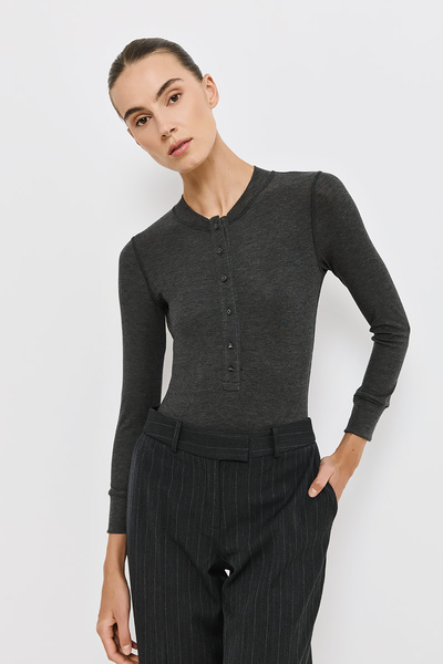 BODY WITH BUTTONS