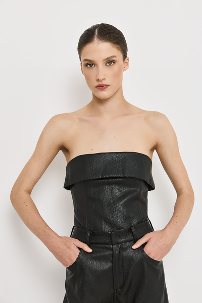 ΜΠΟΥΣΤΟ ΣΕ ΥΦΗ ΔΕΡΜΑΤΟΣ