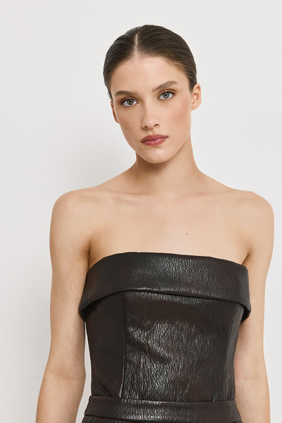 ΜΠΟΥΣΤΟ ΣΕ ΥΦΗ ΔΕΡΜΑΤΟΣ