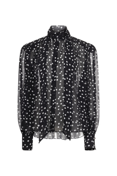 ΠΟΥΑ ΠΟΥΚΑΜΙΣΟ ΜΕ ΔΕΣΙΜΟ ΣΤΟ ΛΑΙΜΟ