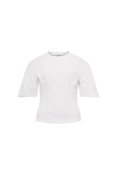 FITTED T-SHIRT